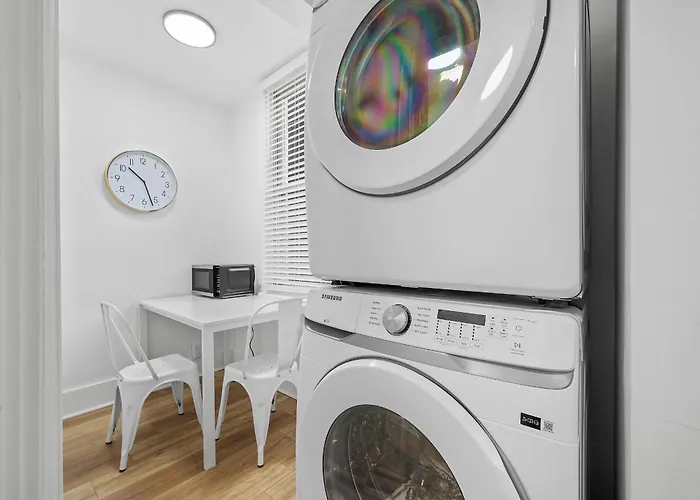 Homestay Shadyside 1e Bright And Modern Private Bedroom With Shared Bathroom Pittsburgh